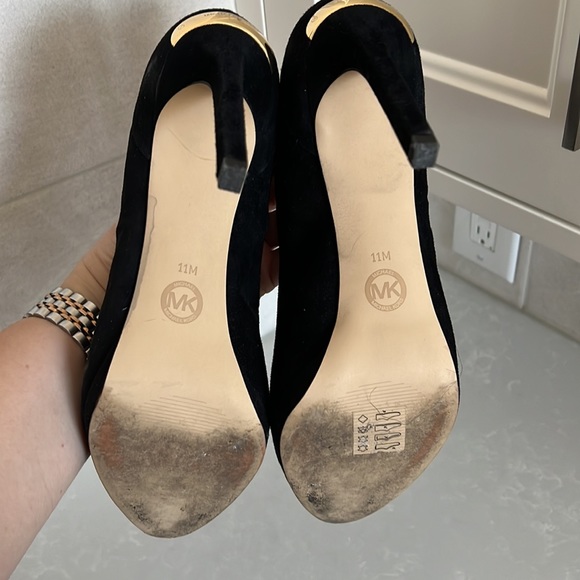 Michael Kors black pumps size 11 - Picture 4 of 5